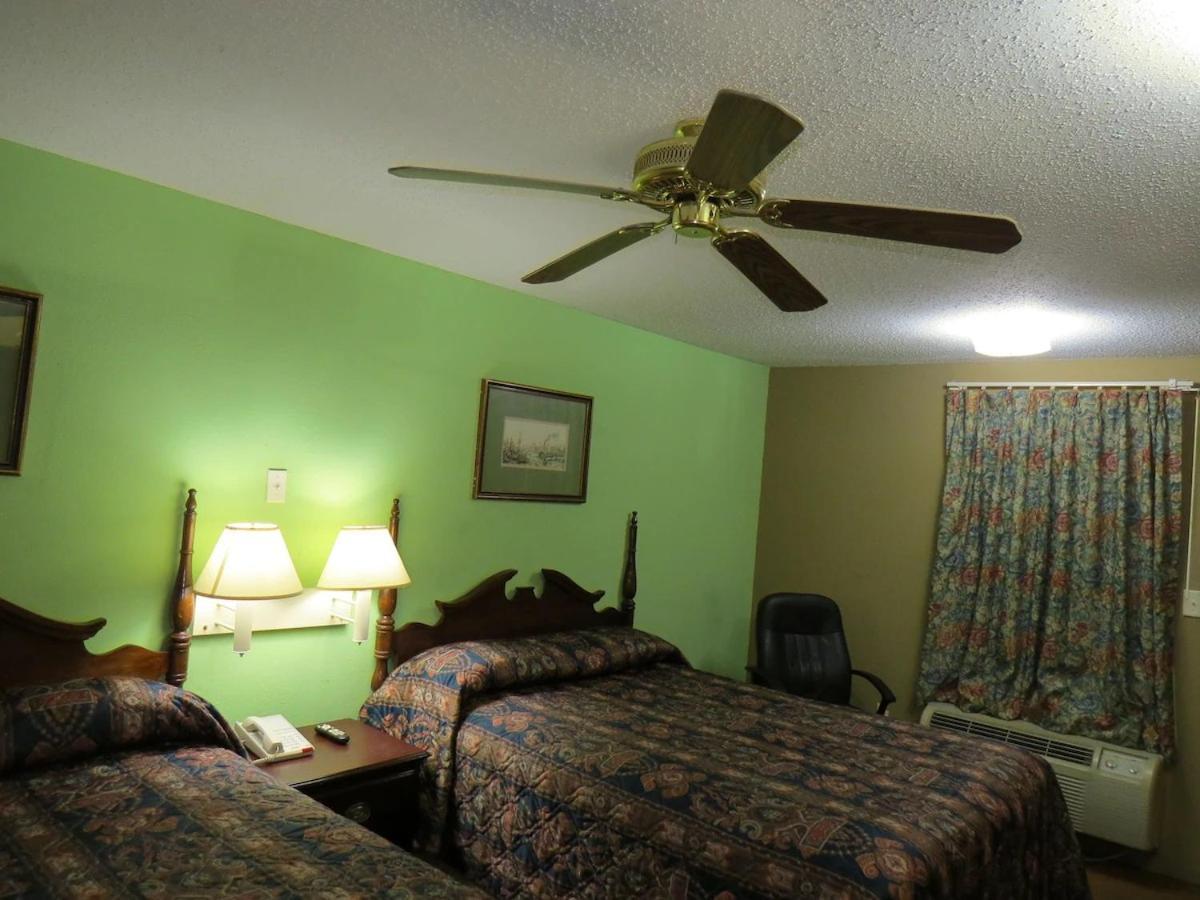 First Western Inn Caseyville 외부 사진